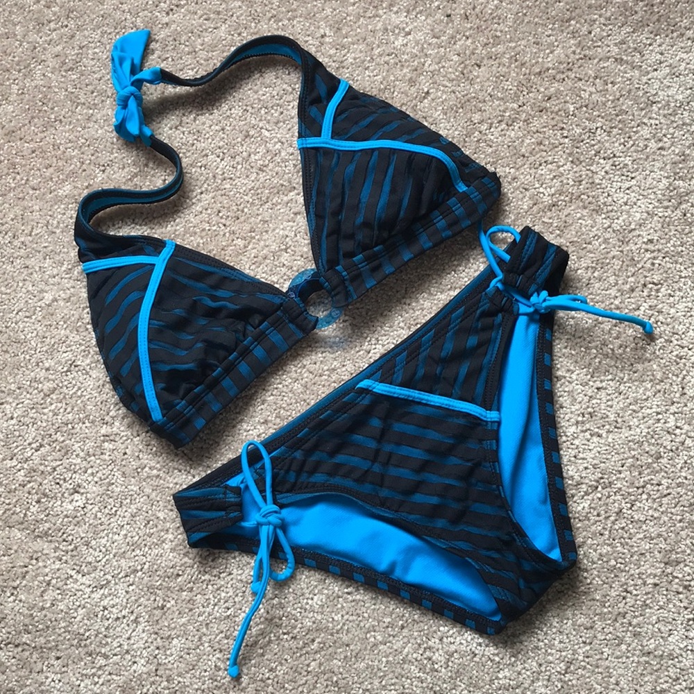 Split bikini